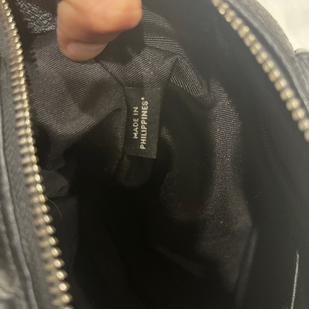 Black Leather Coach Purse - Picture 10 of 14